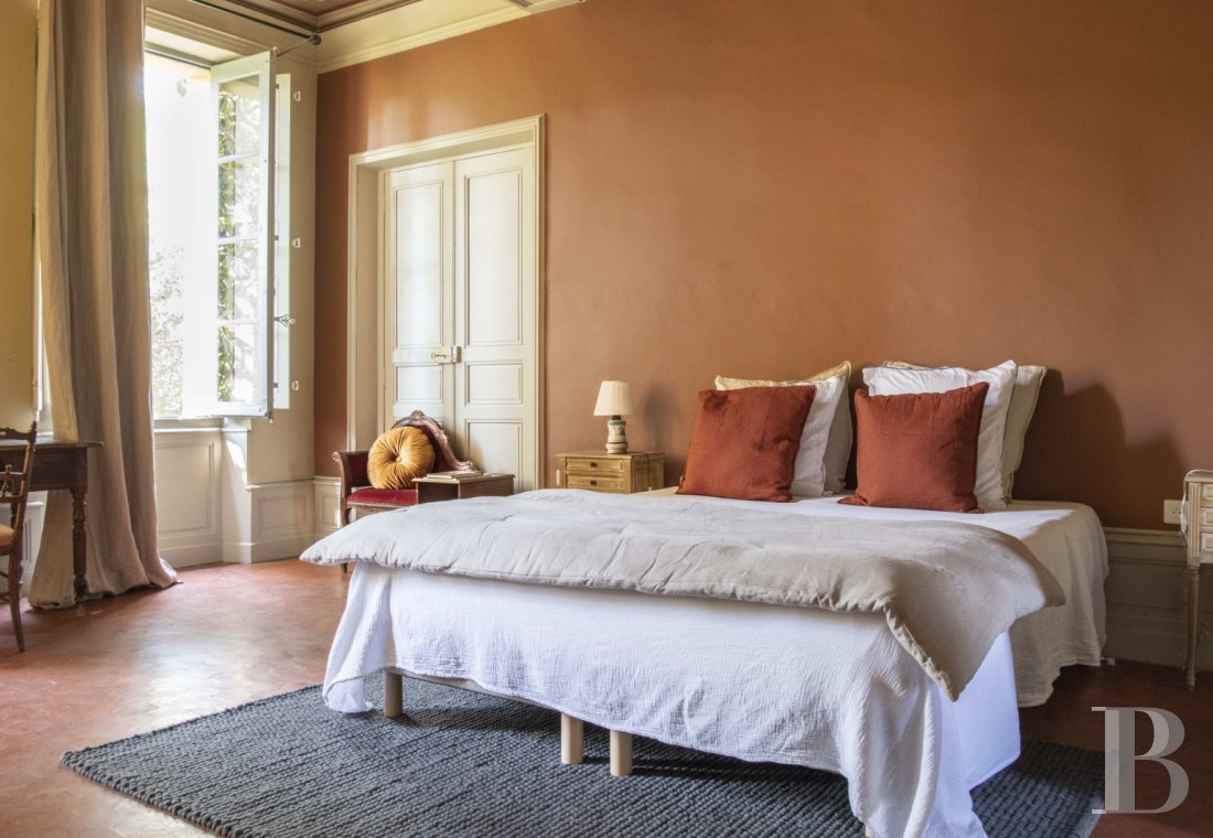 Au centre de Brignoles, dans le Var, une maison du 19e siècle et son grand jardin clos - photo  n°15